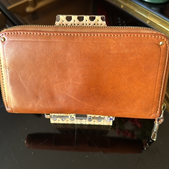 CHLOE preowned brown leather long wallet! - Picture 3 of 8